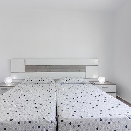 Cozy Apartment In El Duque By Altamarhomes 아데제 외부 사진