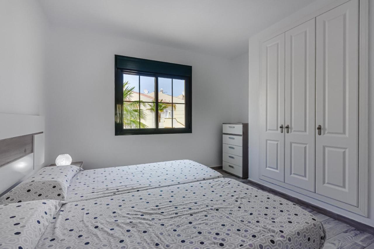 Cozy Apartment In El Duque By Altamarhomes 아데제 외부 사진